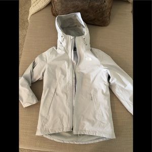 Beautiful brand new North Face jacket.